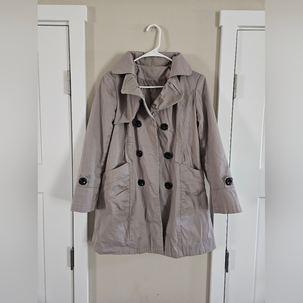 Womens small sleek button fall winter long coat jacket nuetral grey Minimalist